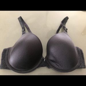 Vanity Fair Pre Loved Black Bra worn once.